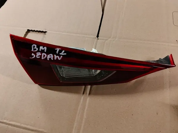 LUZ TRASERA MAZDA 3 BM SEDÁN EUROPA 13-17 image 9
