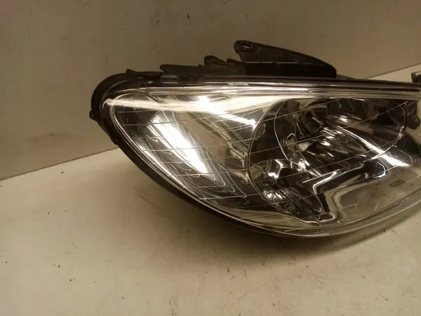 TYC 20-6155-05-2 Farol image 2