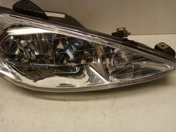 TYC 20-6155-05-2 Farol image 3