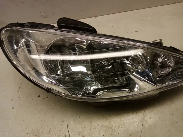 TYC 20-6155-05-2 Farol image 7