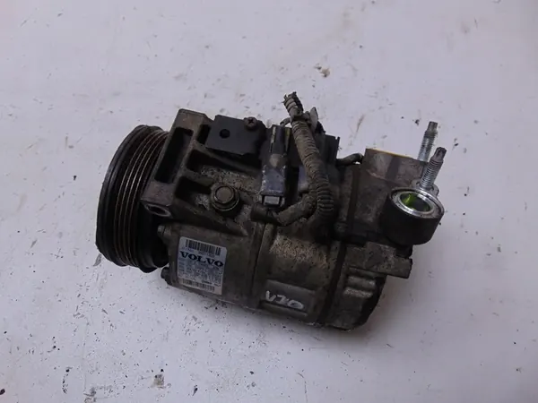 AC-kompressori Volvo V70 III 2.4 D5 36011309 image 6
