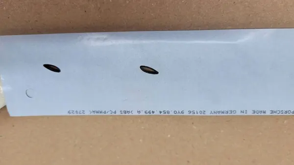 OEM 9Y0854499A Letreiro de para-lama esquerdo - Porsche Cayenne image 3