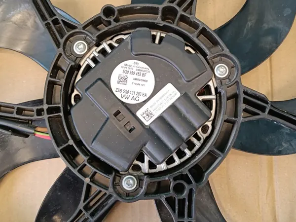 Ventilatorhuis OEM 5Q0121205BD 5Q0959455BF VW Tiguan image 5