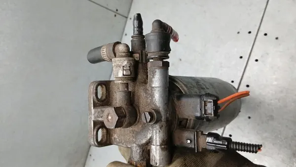 Filtro de Combustível Iveco Daily 2.3D 06R image 3