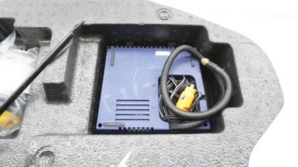 Suzuki Swift MK7 varapyörän vaahto OEM 75481-70l0 image 6