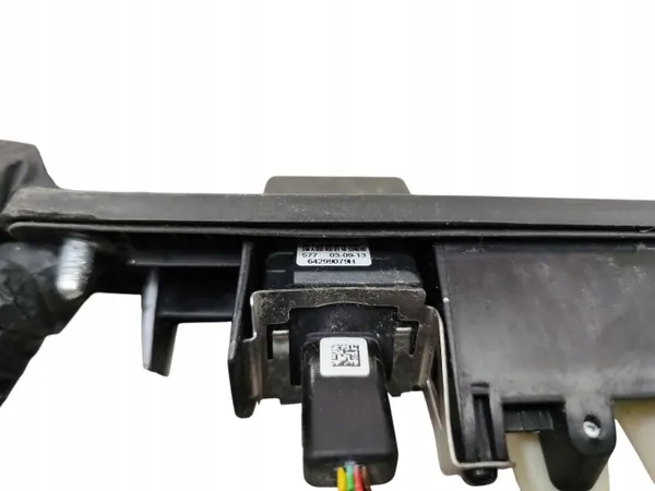 Cámara marcha atrás OEM A0009054703 A1667500593 Mercedes image 4