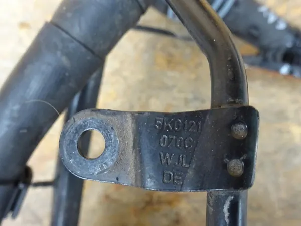 AUDI A3 8P LIFT VESIPUTKISTO image 10