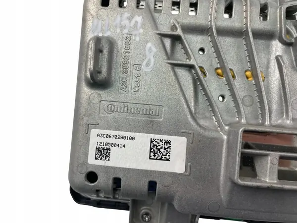Mercedes-Benz GLC navigointinäyttö OEM A2059000449 image 4