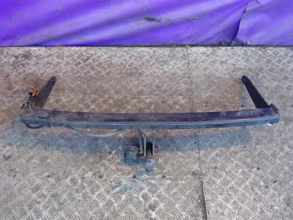 Peräkärkikoukku OEM Zawada-364273- VW Passat B6:lle image 3