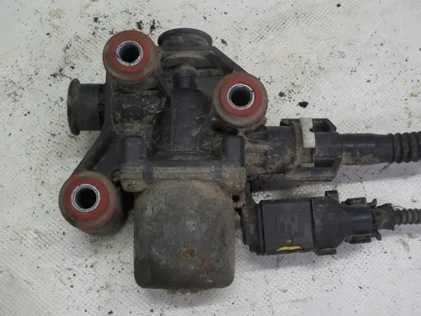 VALVE ADBLUE IVECO STRALIS image 1