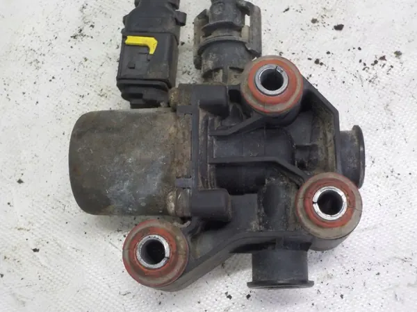 VALVE ADBLUE IVECO STRALIS image 2