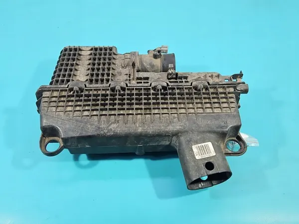 Ilmansuodattimen Kotelo Renault Twingo II 1.5 DCI 8200977794 image 2