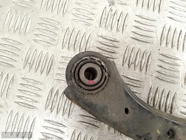 Braço suspensão Hyundai OEM 55101G2100 - Usado image 3