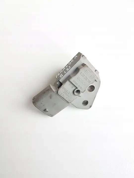 2007 Land Rover Freelander 2 - LR2 MAP Sensor 0261230110 image 4