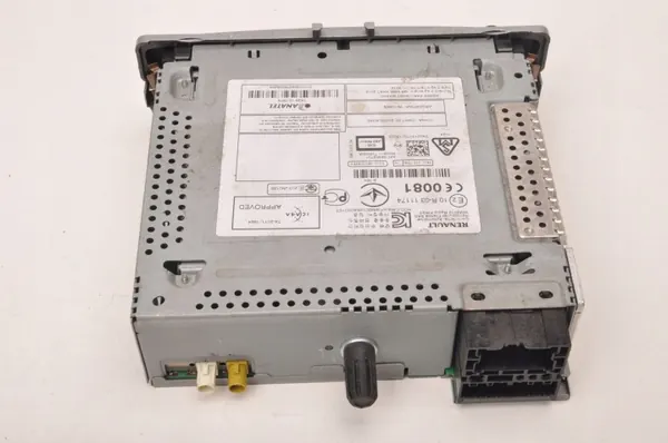Rádio Renault Megane III OEM 281152275R - Usado image 4