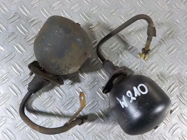 Mercedes W210 Fjädringsbussningar OEM 21653060 image 2