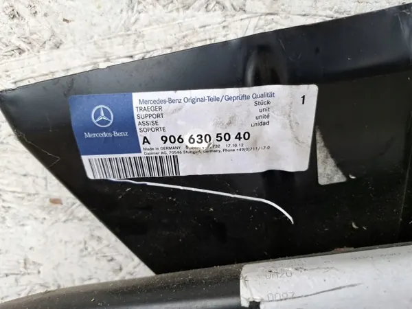 OEM A9066370010 Vasen lokasuojus Sprinterille image 3