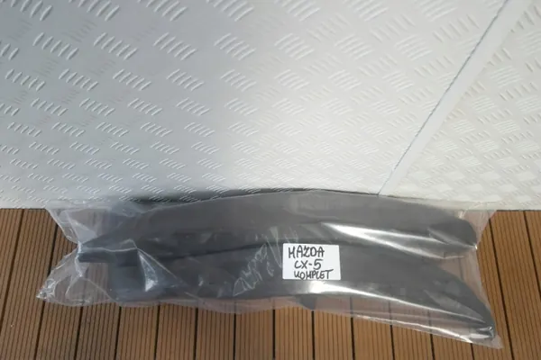 Mazda CX-5 KD 12-17 spatbordschuimset OEM 4st. image 4
