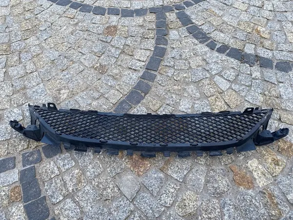 Rejilla de parachoques MERCEDES C CLASS 2058852123 OEM image 5