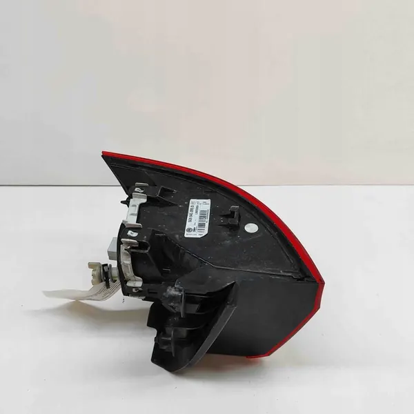 Luz Trasera Izquierda VW Golf VII Variant 5G9945095D image 3