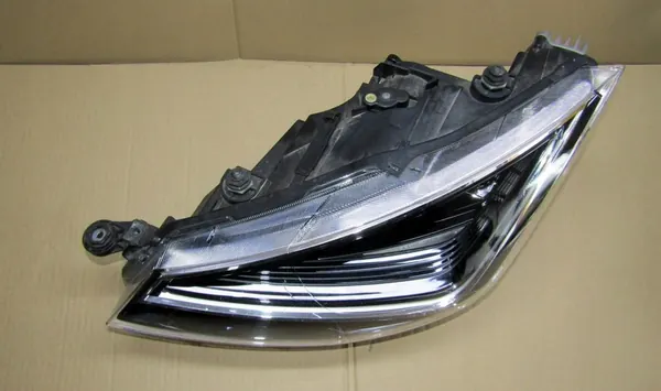 Farol dianteiro esquerdo Full LED SEAT IBIZA V KJ1 image 3