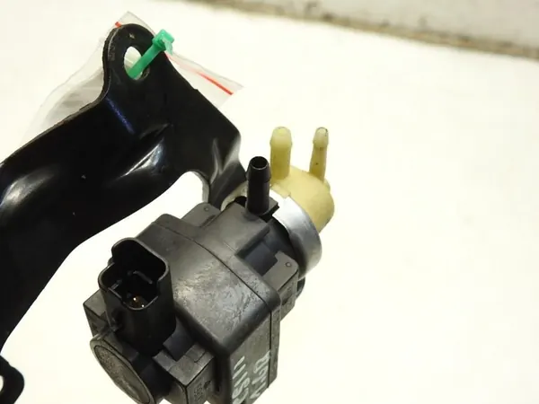 Válvula de Vacío Citroen C5 III X7 1.6 THP V759537280-02 image 3