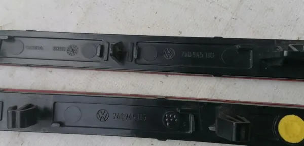 Refletor para-choques traseiro VW Touareg III OEM 760945103 image 8