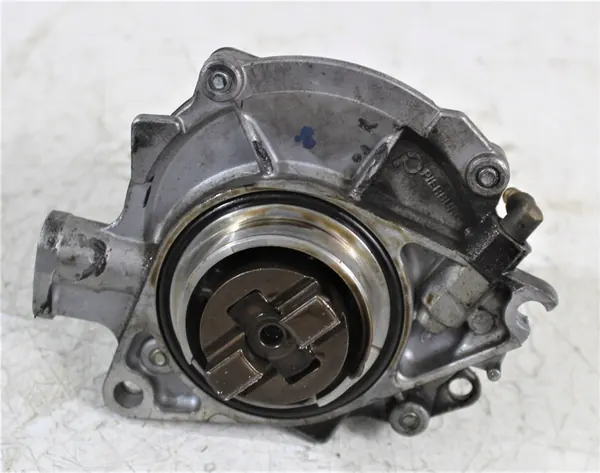 Imupumppu Mini R56 N14B16 N14 1.6T OEM 7556919 image 7