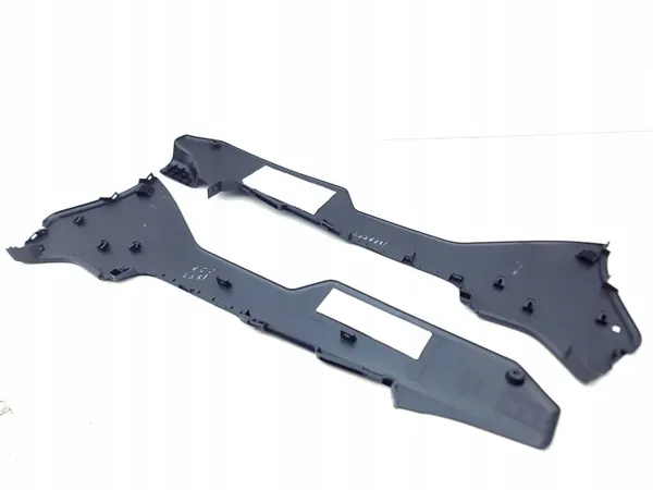 Honda HR-V 2022 Tampa lateral túnel OEM 834003M010 image 8