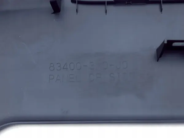 Honda HR-V 2022 Tampa lateral túnel OEM 834003M010 image 9