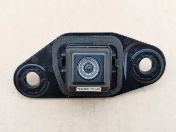 Caméra de recul Toyota OEM 8679020101BAX - Occasion image 2