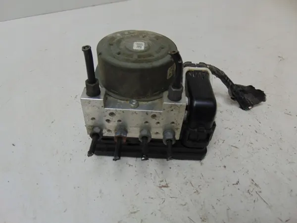 Pompe ABS OEM 9809312580 pour Peugeot 2008 1.6 HDI image 6