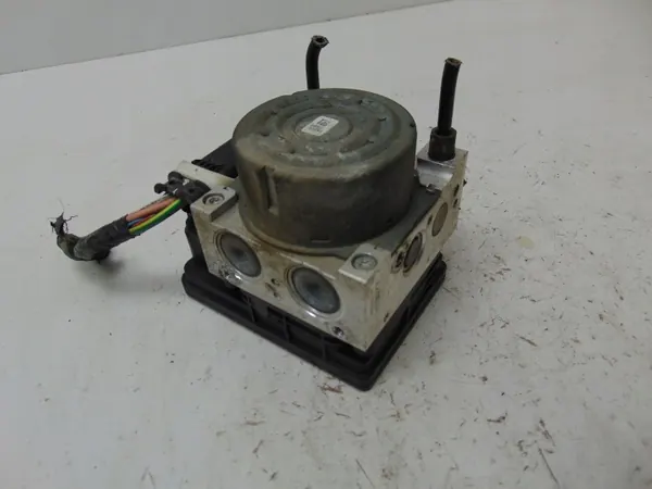 Pompe ABS OEM 9809312580 pour Peugeot 2008 1.6 HDI image 8