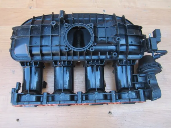 VW Audi Seat Skoda 2.0 TSI TFSI Ansaugkrümmer 06K133201R image 5