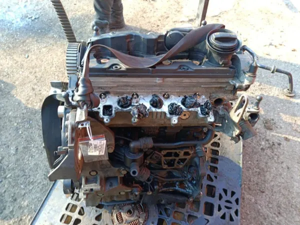 1.6 TDI dieselimoottorilohko OEM Wrakowisko-18738- image 5