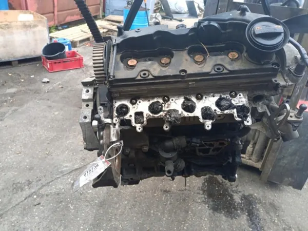 1.6 TDI dieselimoottorilohko OEM Wrakowisko-18738- image 7
