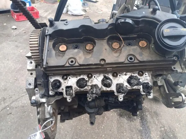 1.6 TDI dieselimoottorilohko OEM Wrakowisko-18738- image 9