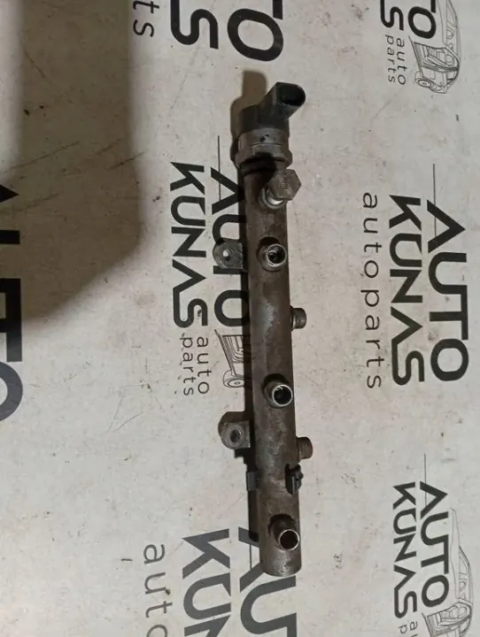 Inspuitrail OEM 059130090AG voor Audi A6 Allroad image 5