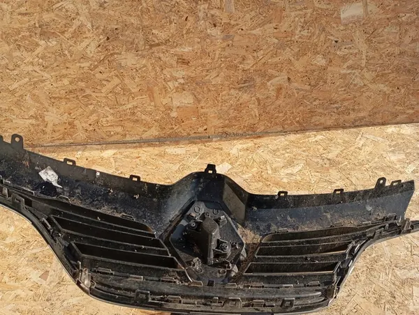 Front Grill Renault Megane 4 IV 622563114R OEM image 2