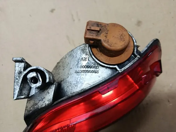 OEM 265855907R Achter linker mistlamp voor Scenic IV image 4