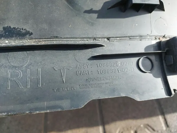 TESLA MODEL 3 Rechter drempeltrim 1089829-00-d image 8