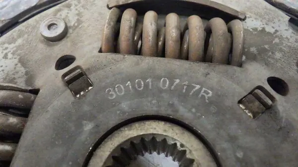 Kit de embreagem Renault Clio IV 1.5 DCI OEM 302057404R image 9