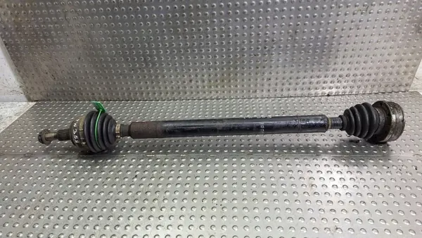 Höger framhalvaxel OEM S26372022 för VW Golf IV image 2