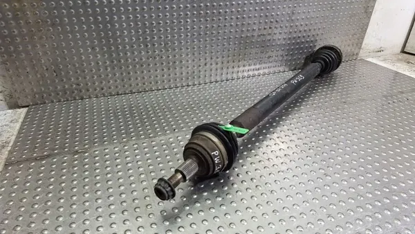 Höger framhalvaxel OEM S26372022 för VW Golf IV image 3