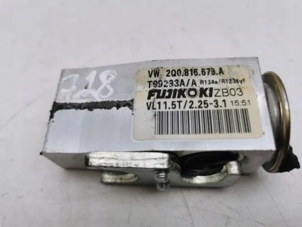 Audi A1 2019 A/C expansieklep OEM 2Q08166679A image 2