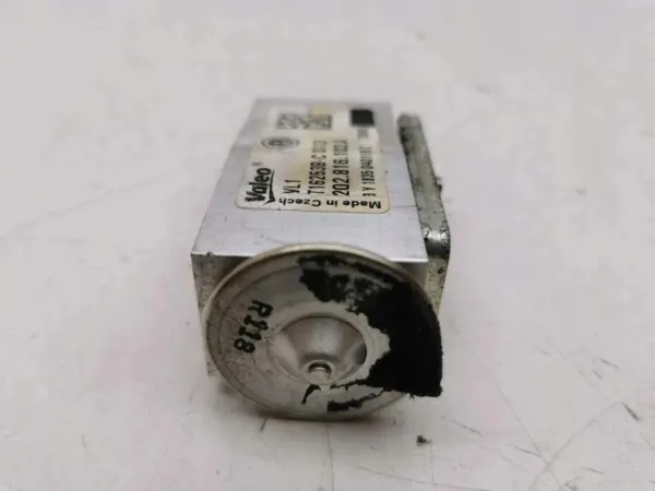 Audi A1 2019 A/C expansieklep OEM 2Q08166679A image 6