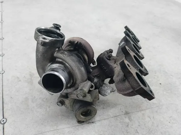Turbo con Colector OEM 9657603780 para Citroen C4 image 4