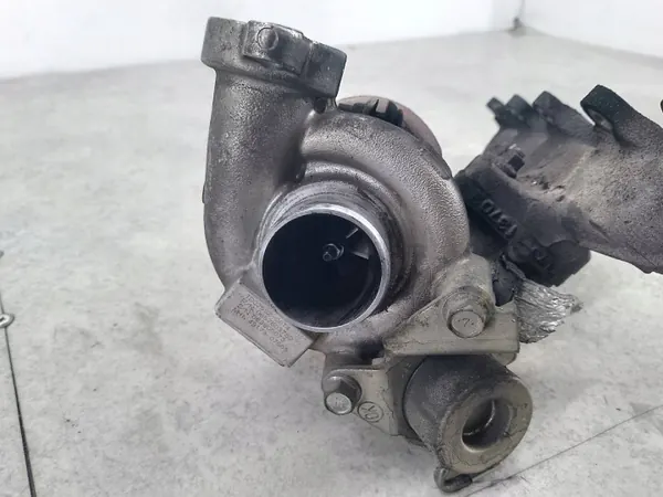 Turbo con Colector OEM 9657603780 para Citroen C4 image 5