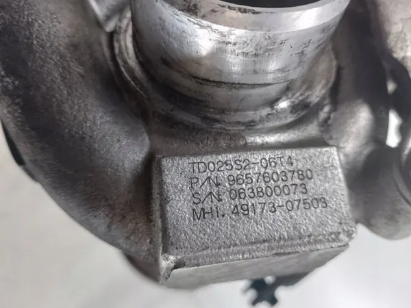Turbo con Colector OEM 9657603780 para Citroen C4 image 7