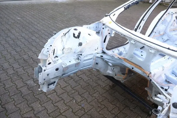 Volvo V90 II oikea etulokasuoja OEM 1274737375 image 4